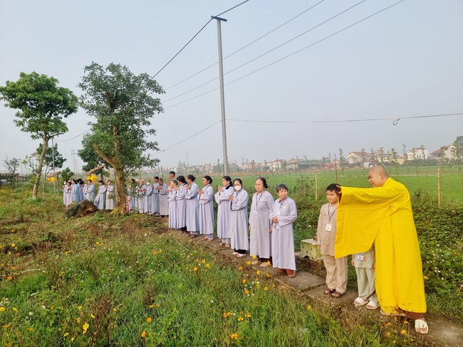 One - Day Practice at Dong Cao pagoda, Thanh Hoa