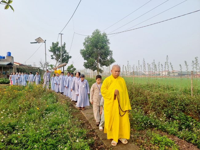 One - Day Practice at Dong Cao pagoda, Thanh Hoa