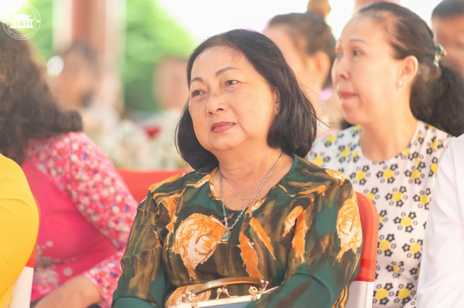 Wedding Ceremony at the pagoda