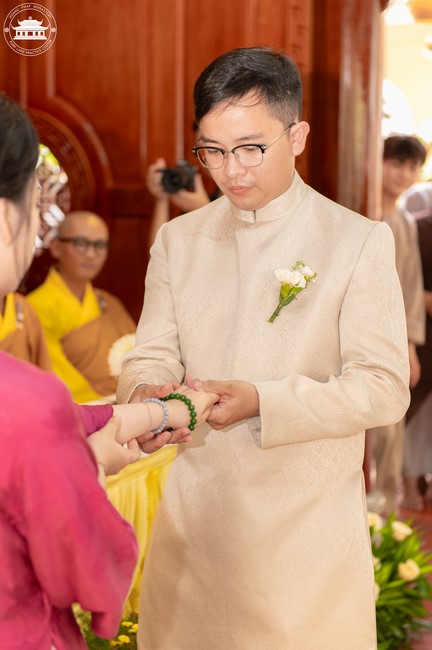 Wedding Ceremony at the pagoda