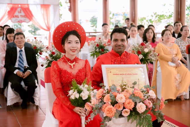Wedding Ceremony at the pagoda