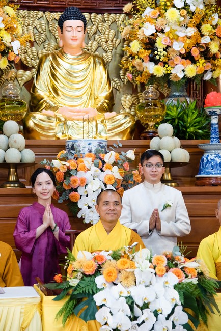 Wedding Ceremony at the pagoda