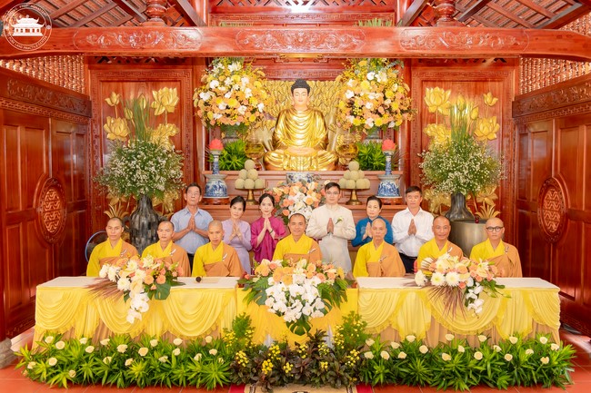 Wedding Ceremony at the pagoda