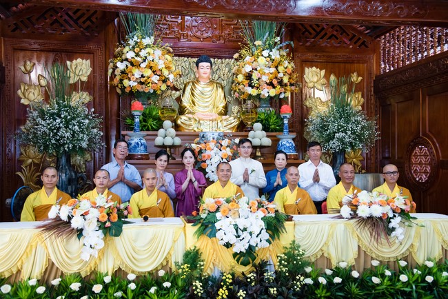 Wedding Ceremony at the pagoda
