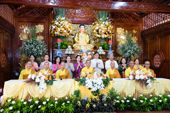 Wedding Ceremony at the pagoda