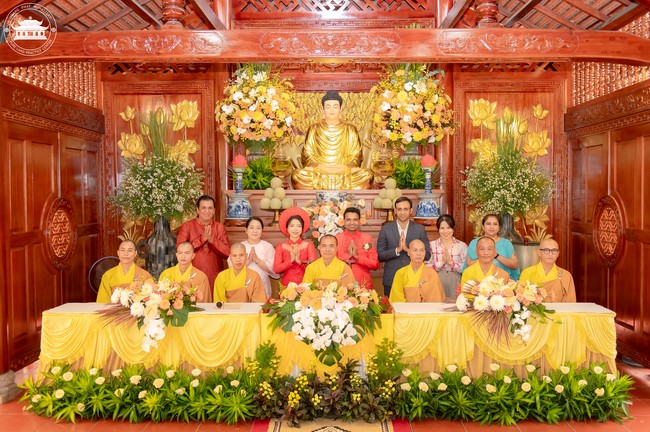 Wedding Ceremony at the pagoda