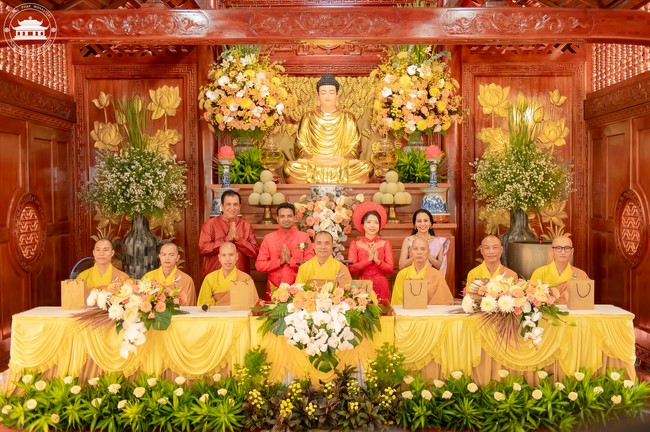 Wedding Ceremony at the pagoda