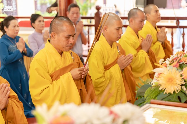 Wedding Ceremony at the pagoda