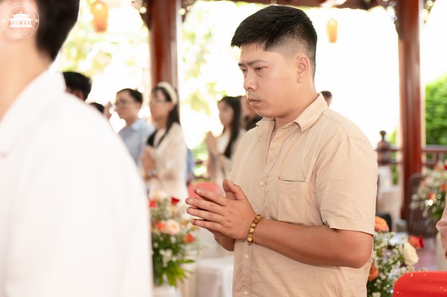 Wedding Ceremony at the pagoda