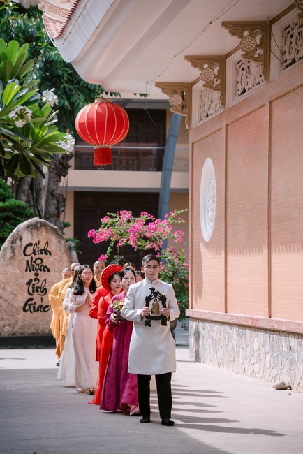 Wedding Ceremony at the pagoda
