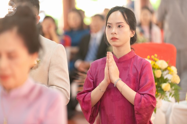 Wedding Ceremony at the pagoda