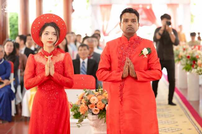 Wedding Ceremony at the pagoda