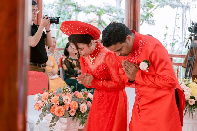 Wedding Ceremony at the pagoda