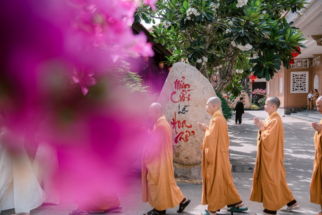 Wedding Ceremony at the pagoda
