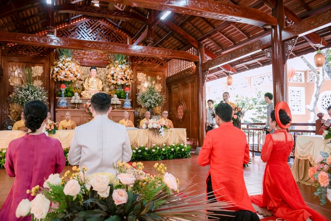 Wedding Ceremony at the pagoda