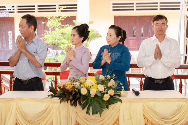 Wedding Ceremony at the pagoda