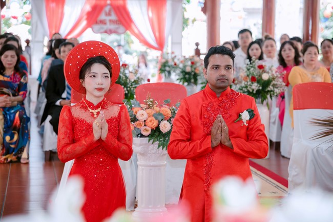 Wedding Ceremony at the pagoda