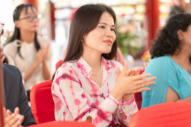 Wedding Ceremony at the pagoda