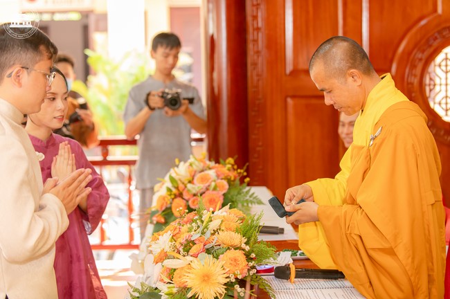 Wedding Ceremony at the pagoda