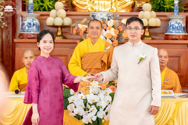 Wedding Ceremony at the pagoda