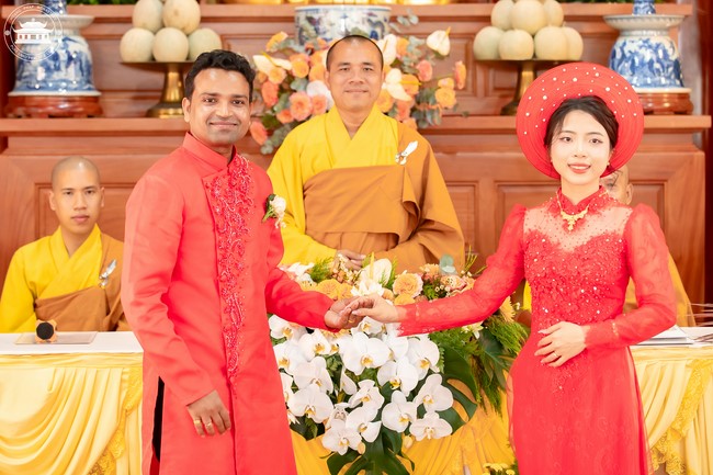Wedding Ceremony at the pagoda