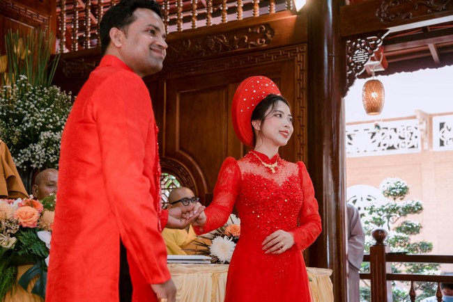 Wedding Ceremony at the pagoda