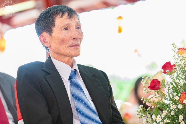 Wedding Ceremony at the pagoda