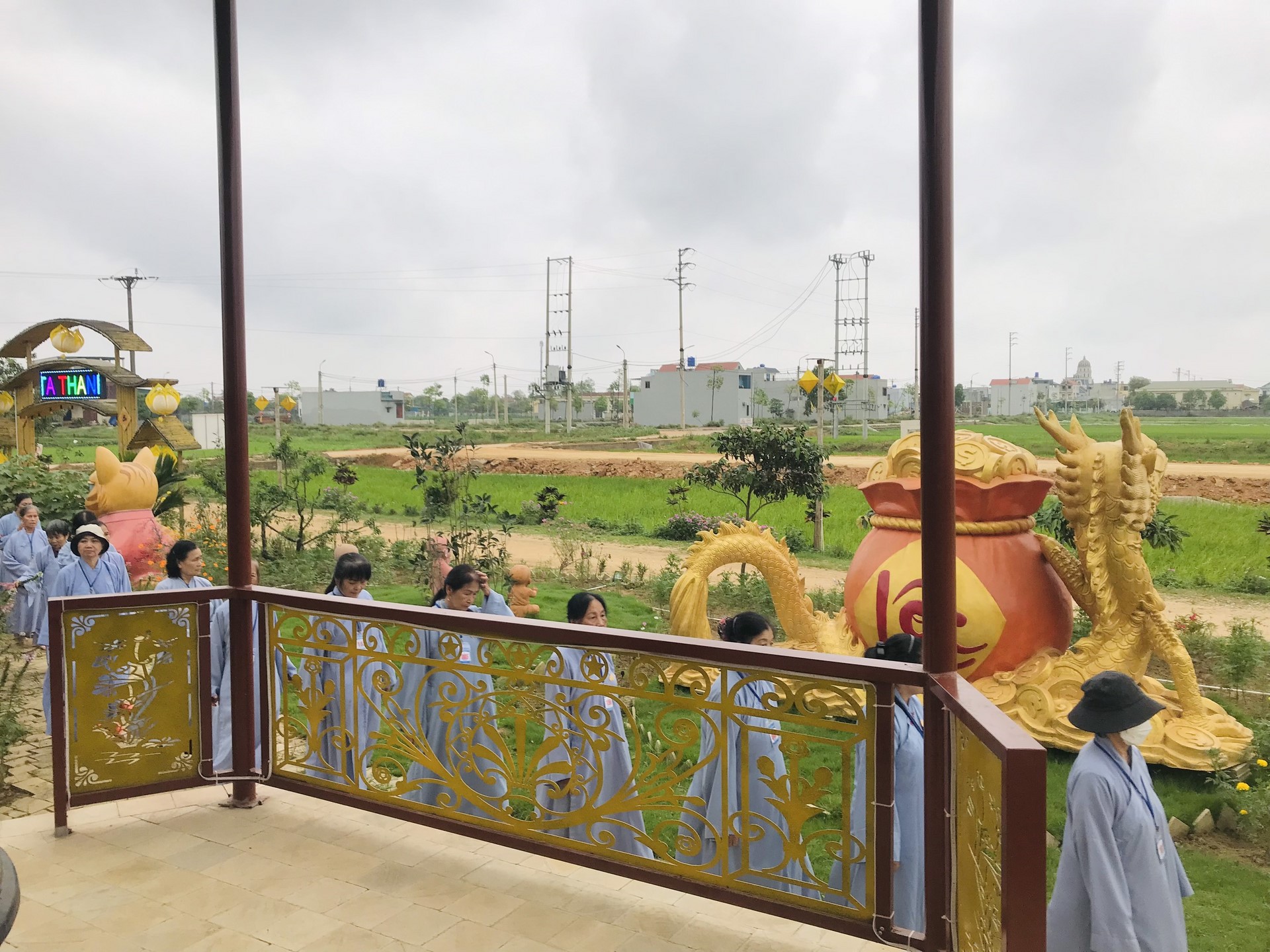 The 22nd Retreat “Learning the Practice as the Buddha Teachings” and a repentance ceremony at Dong Cao Pagoda, Thanh Hoa