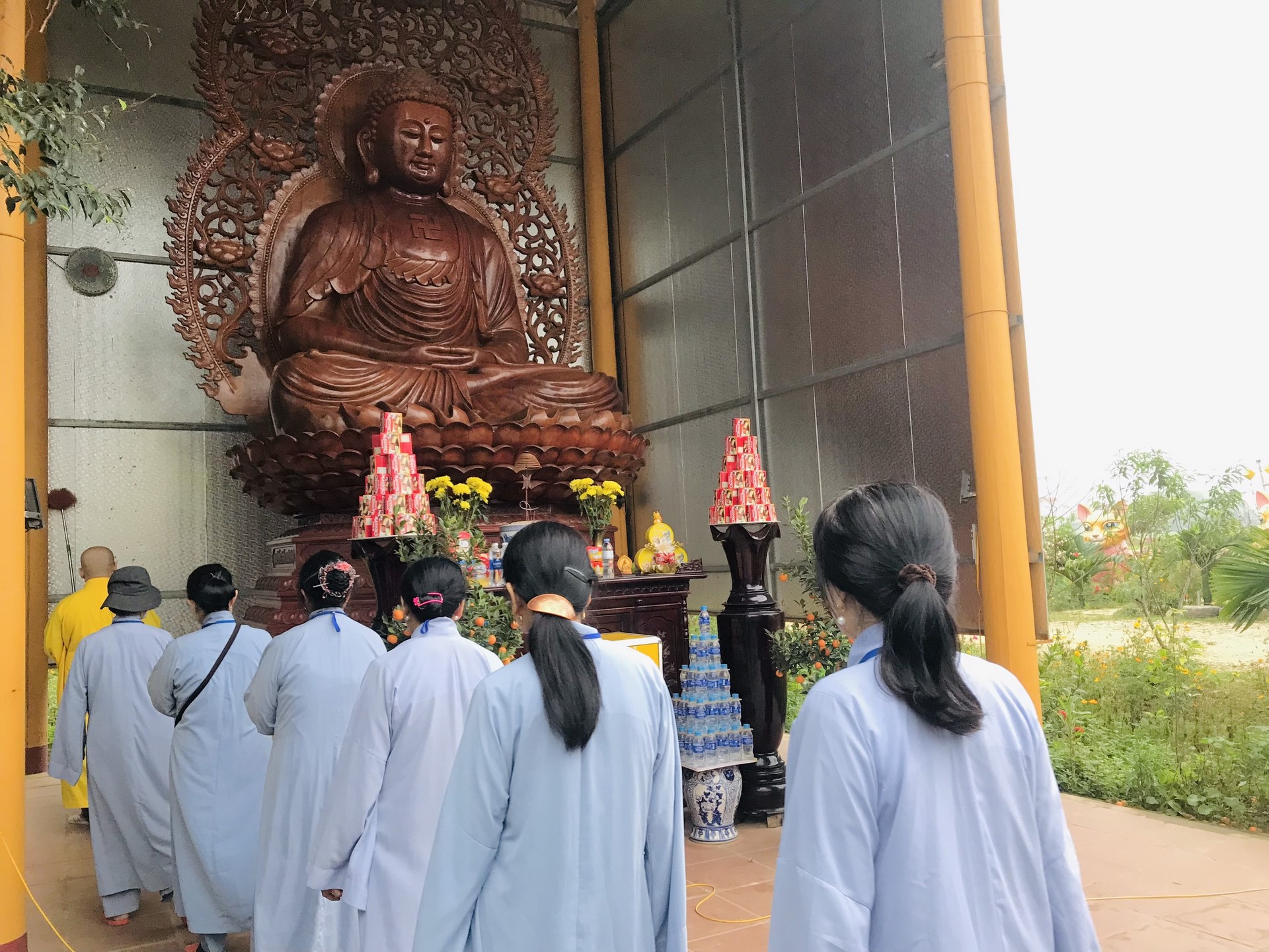 The 22nd Retreat “Learning the Practice as the Buddha Teachings” and a repentance ceremony at Dong Cao Pagoda, Thanh Hoa