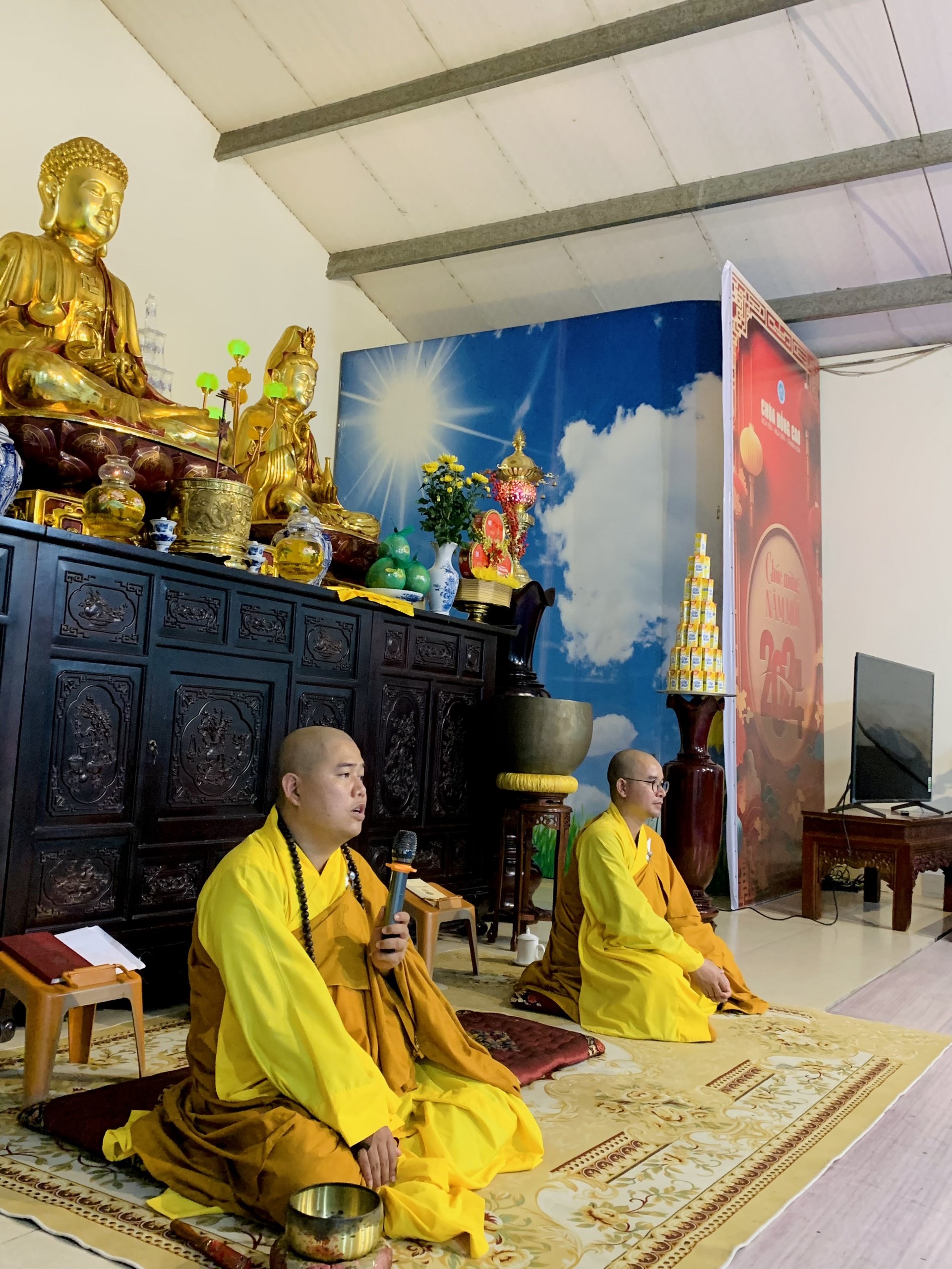 The 22nd Retreat “Learning the Practice as the Buddha Teachings” and a repentance ceremony at Dong Cao Pagoda, Thanh Hoa
