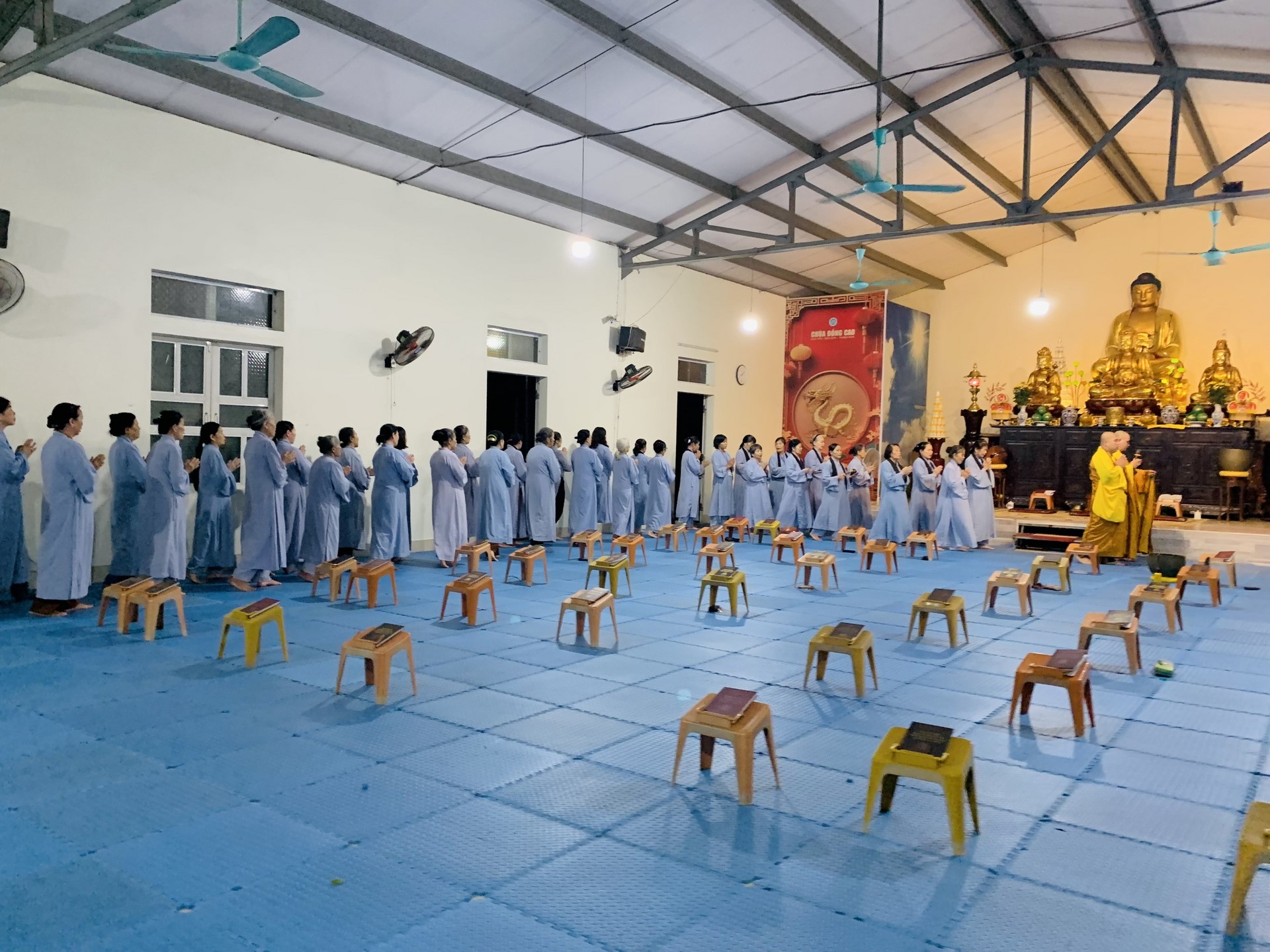 The 22nd Retreat “Learning the Practice as the Buddha Teachings” and a repentance ceremony at Dong Cao Pagoda, Thanh Hoa