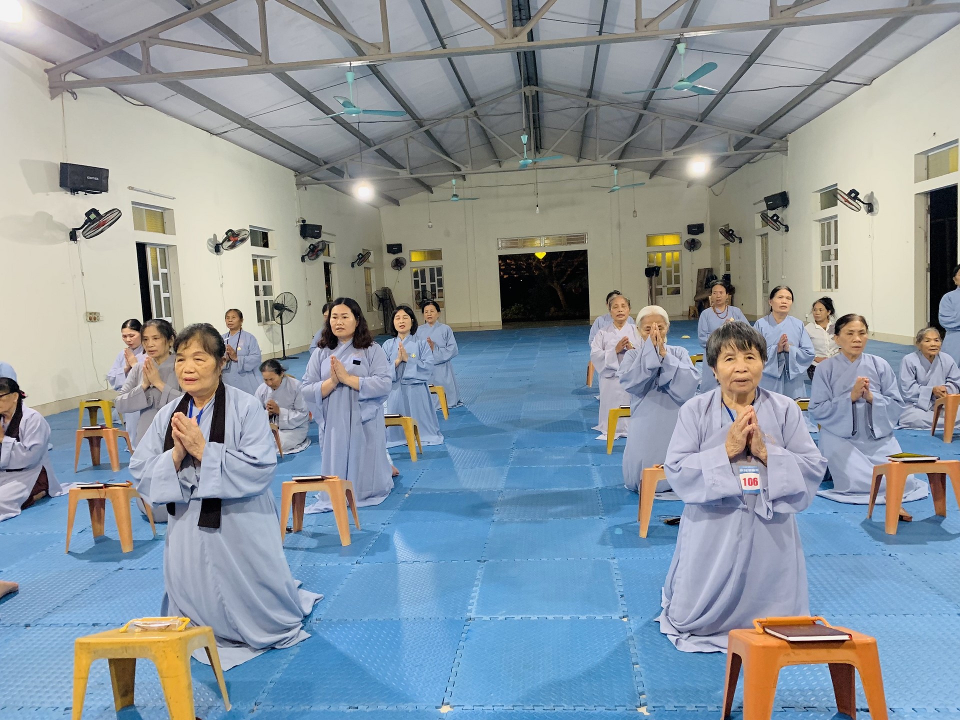 The 22nd Retreat “Learning the Practice as the Buddha Teachings” and a repentance ceremony at Dong Cao Pagoda, Thanh Hoa