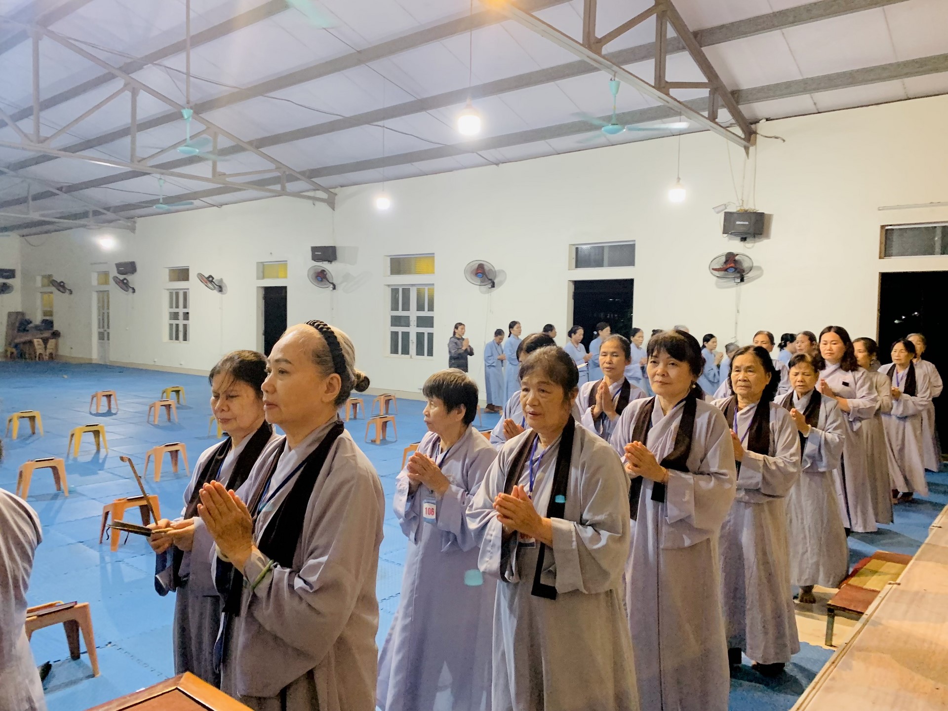 The 22nd Retreat “Learning the Practice as the Buddha Teachings” and a repentance ceremony at Dong Cao Pagoda, Thanh Hoa