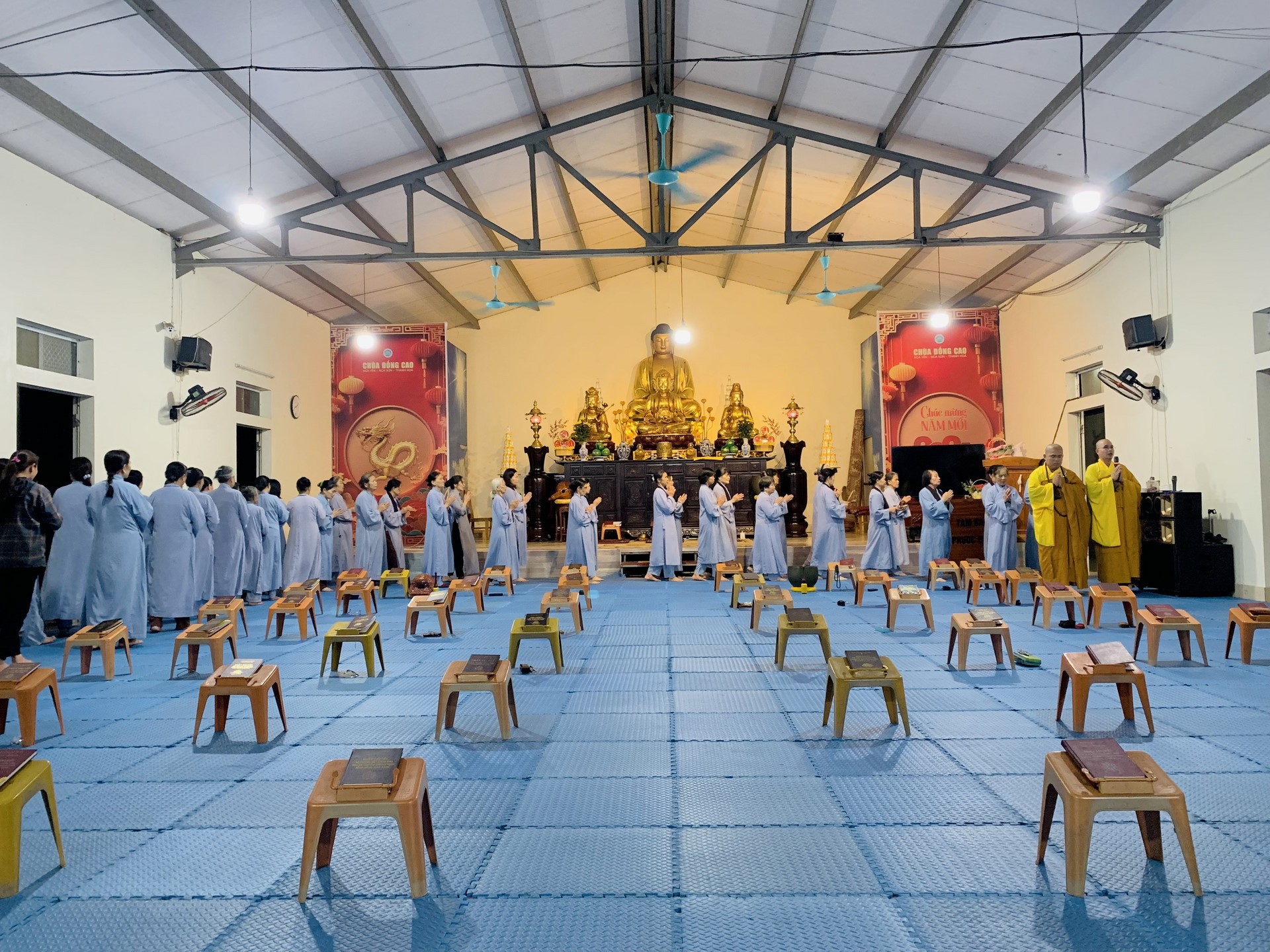 The 22nd Retreat “Learning the Practice as the Buddha Teachings” and a repentance ceremony at Dong Cao Pagoda, Thanh Hoa