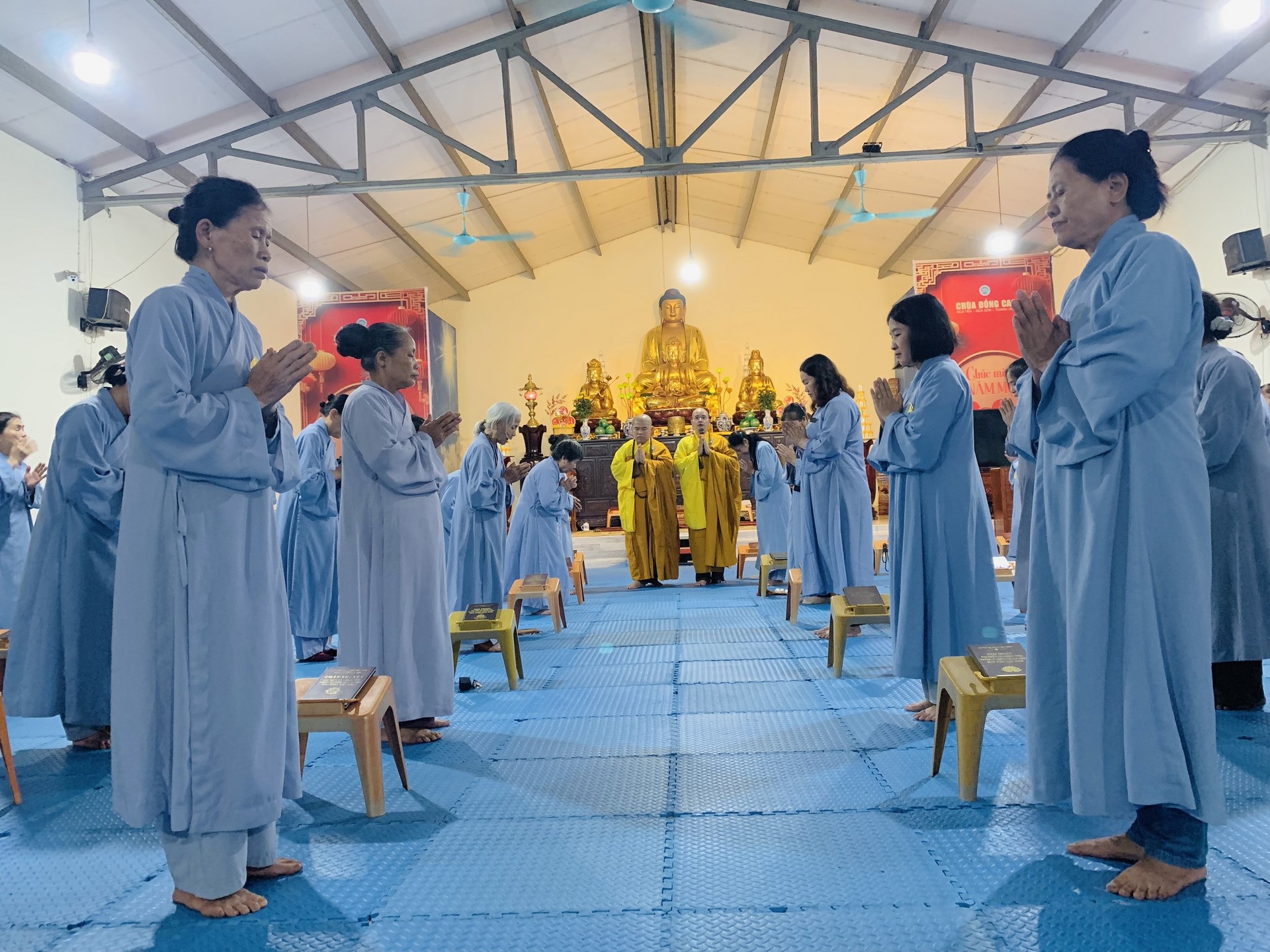 The 22nd Retreat “Learning the Practice as the Buddha Teachings” and a repentance ceremony at Dong Cao Pagoda, Thanh Hoa