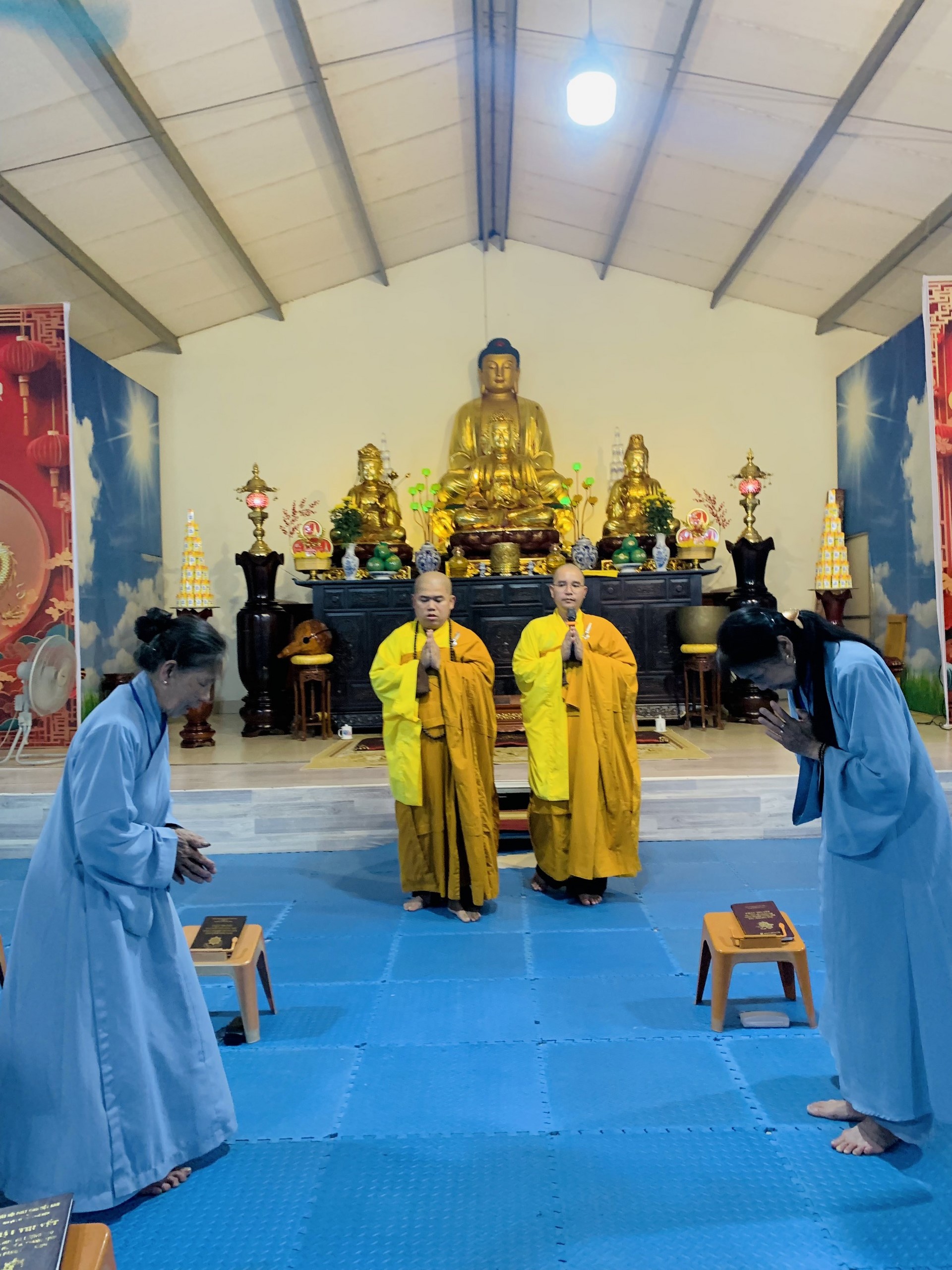 The 22nd Retreat “Learning the Practice as the Buddha Teachings” and a repentance ceremony at Dong Cao Pagoda, Thanh Hoa