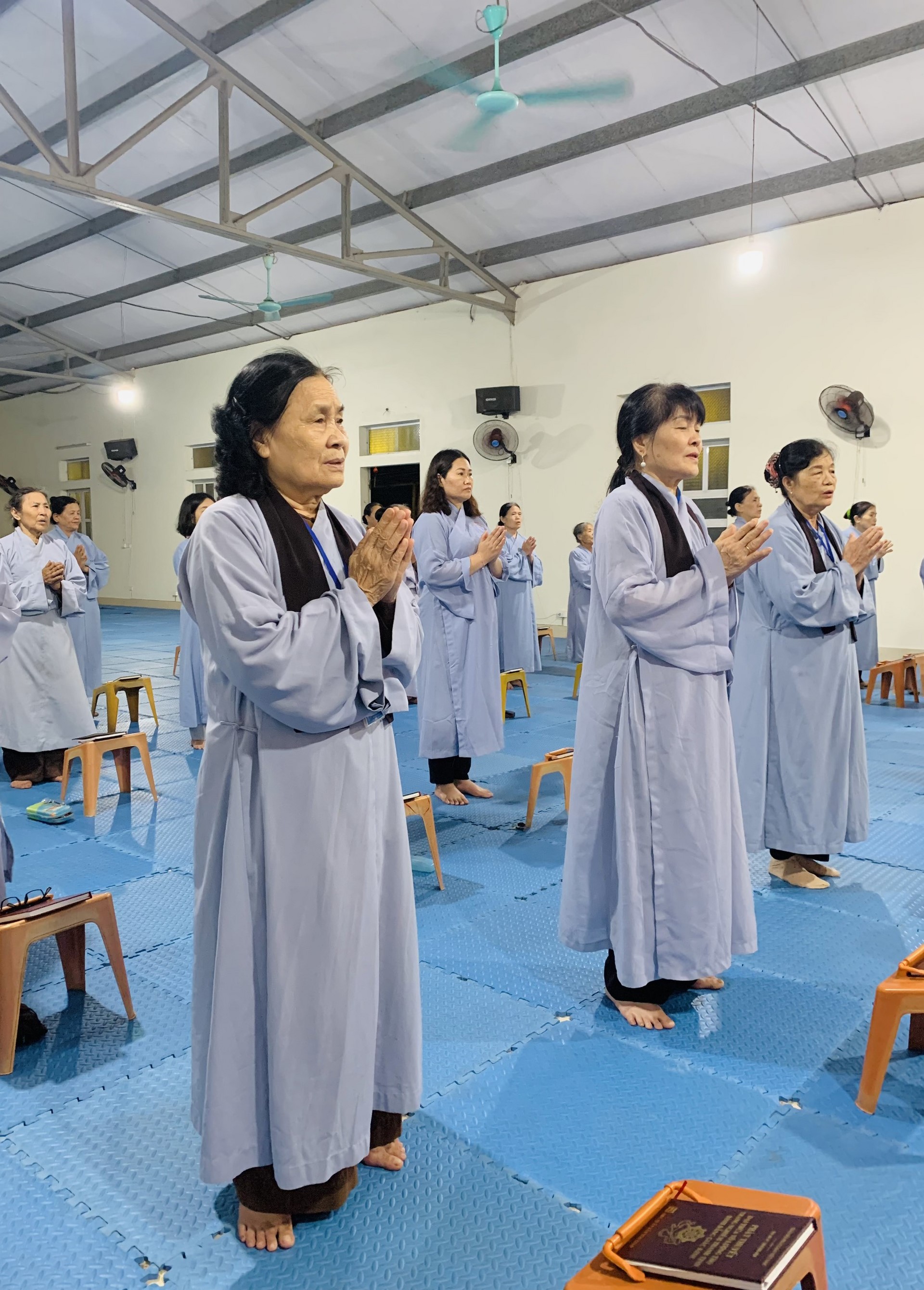 The 22nd Retreat “Learning the Practice as the Buddha Teachings” and a repentance ceremony at Dong Cao Pagoda, Thanh Hoa