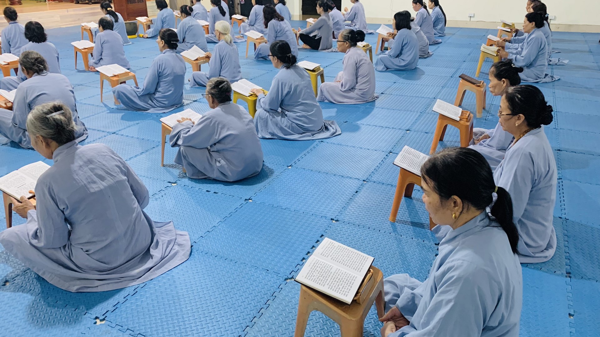 The 22nd Retreat “Learning the Practice as the Buddha Teachings” and a repentance ceremony at Dong Cao Pagoda, Thanh Hoa
