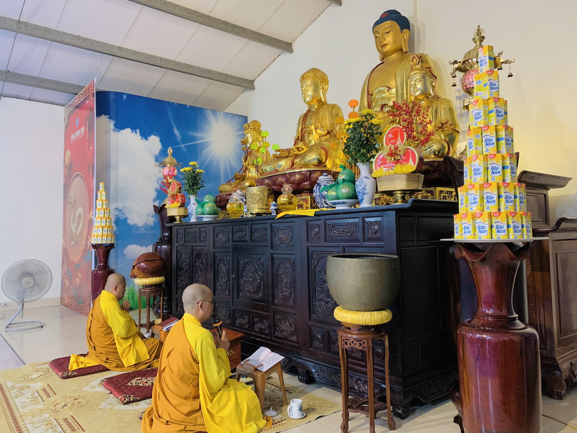 The 22nd Retreat “Learning the Practice as the Buddha Teachings” and a repentance ceremony at Dong Cao Pagoda, Thanh Hoa