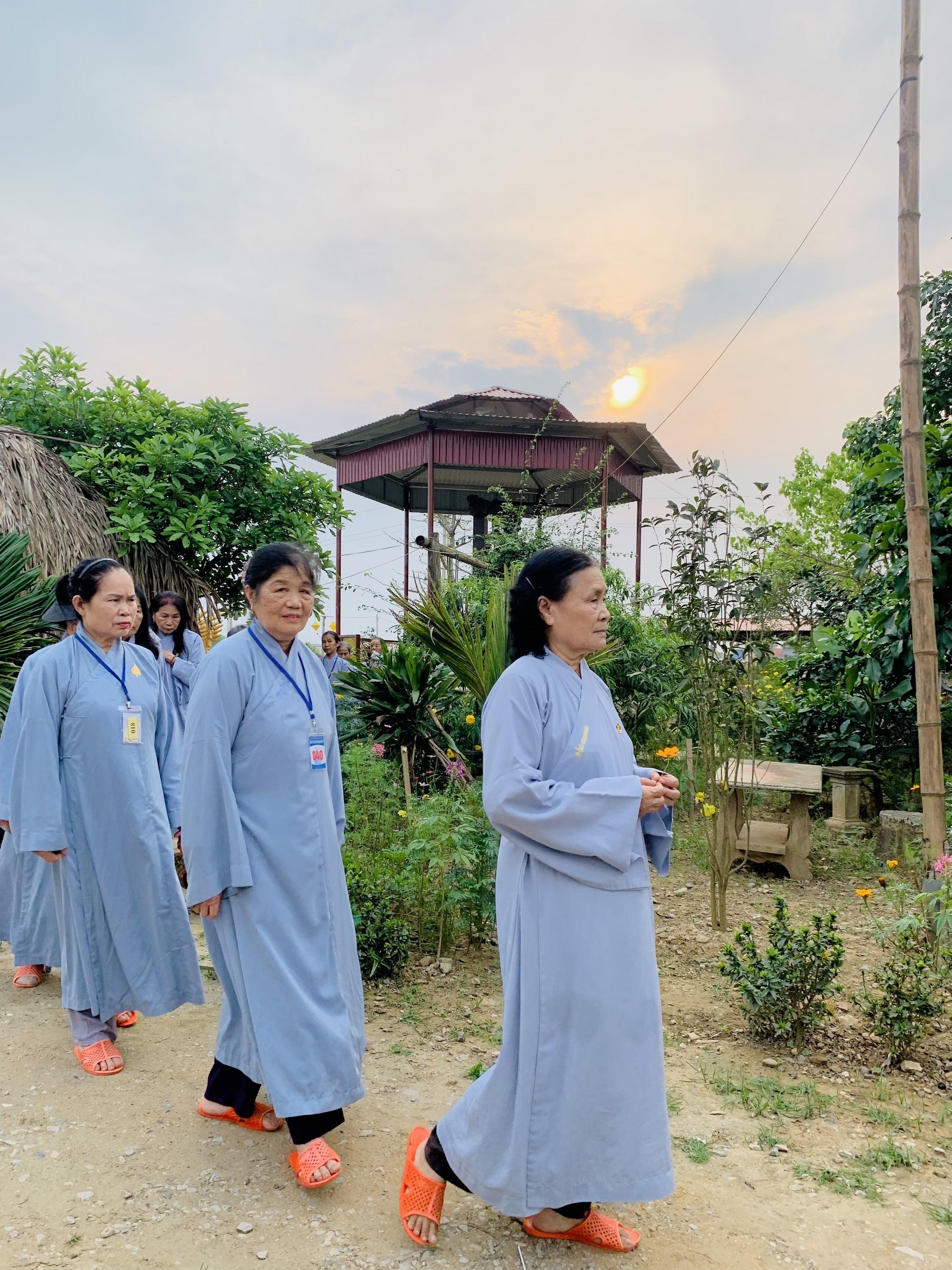 The 22nd Retreat “Learning the Practice as the Buddha Teachings” and a repentance ceremony at Dong Cao Pagoda, Thanh Hoa