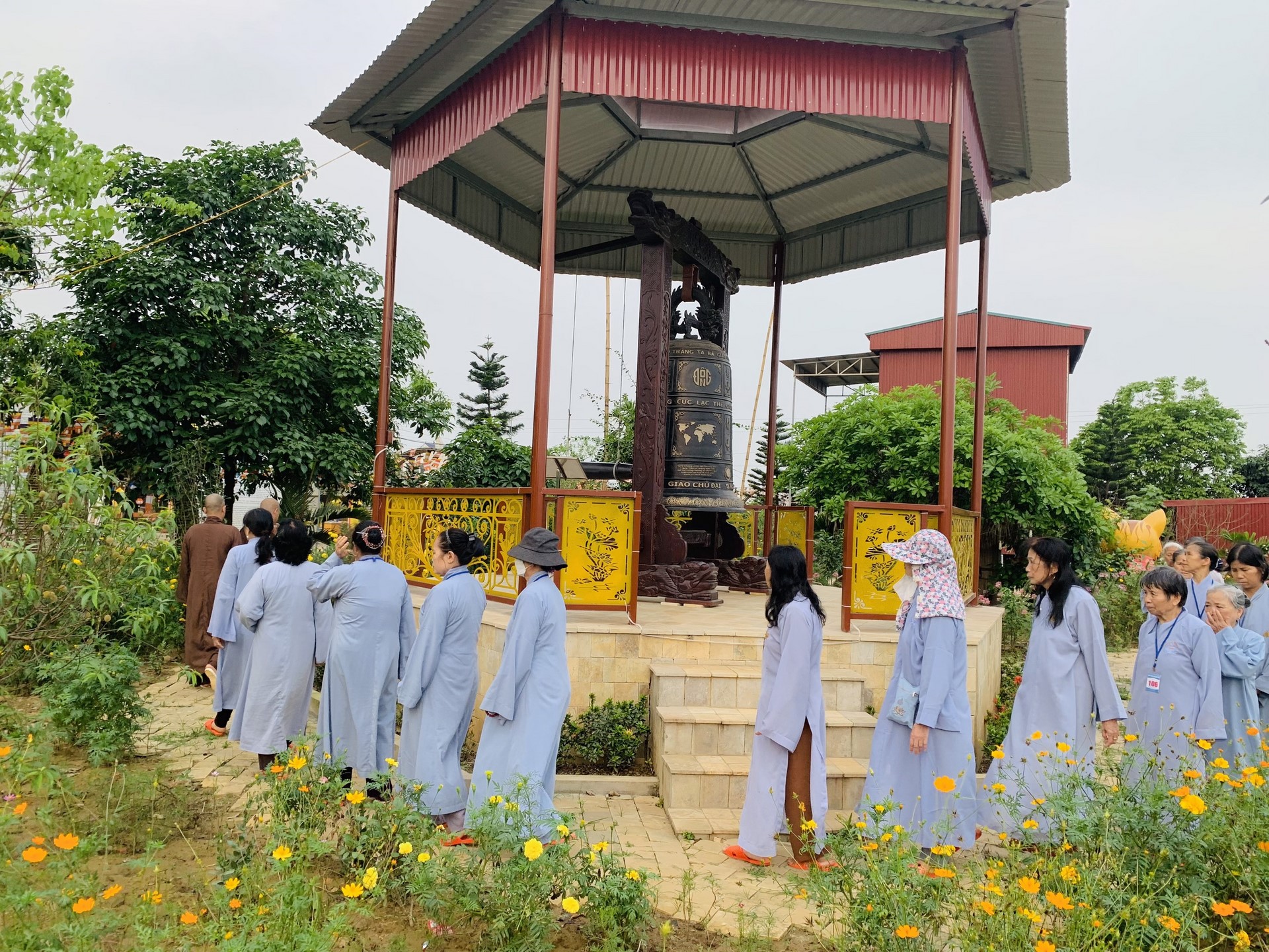 The 22nd Retreat “Learning the Practice as the Buddha Teachings” and a repentance ceremony at Dong Cao Pagoda, Thanh Hoa