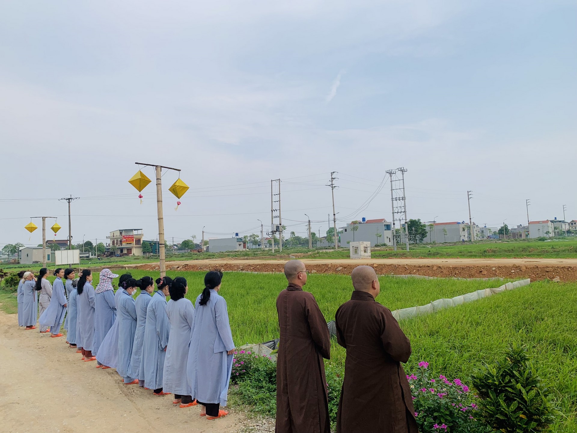 The 22nd Retreat “Learning the Practice as the Buddha Teachings” and a repentance ceremony at Dong Cao Pagoda, Thanh Hoa