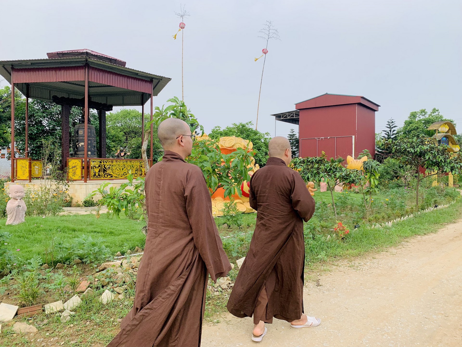 The 22nd Retreat “Learning the Practice as the Buddha Teachings” and a repentance ceremony at Dong Cao Pagoda, Thanh Hoa