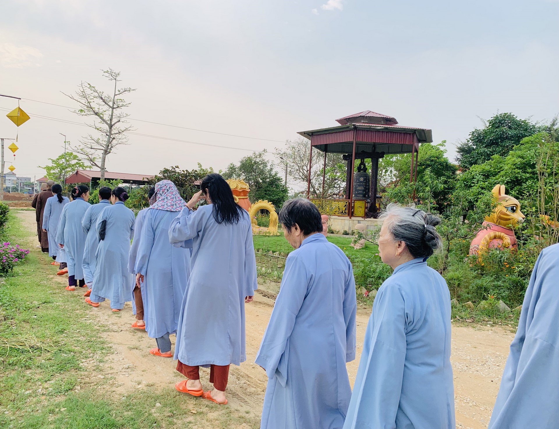 The 22nd Retreat “Learning the Practice as the Buddha Teachings” and a repentance ceremony at Dong Cao Pagoda, Thanh Hoa