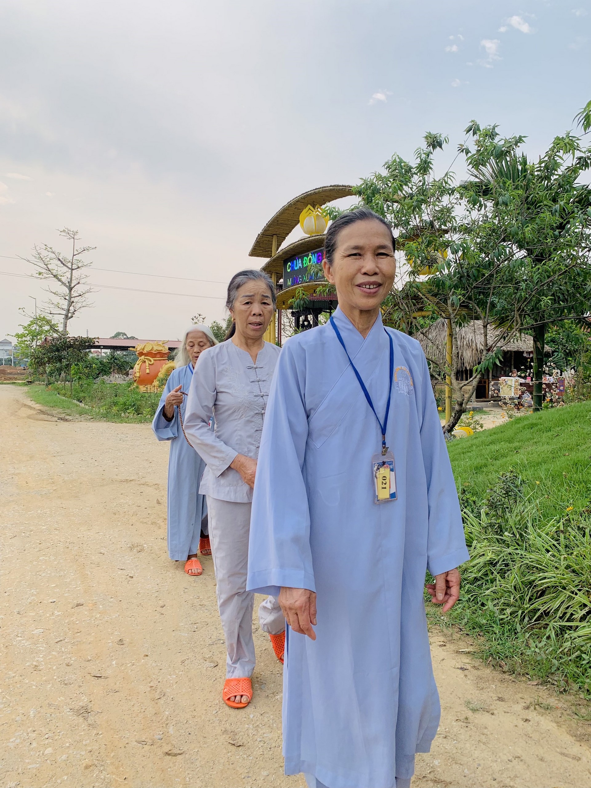 The 22nd Retreat “Learning the Practice as the Buddha Teachings” and a repentance ceremony at Dong Cao Pagoda, Thanh Hoa