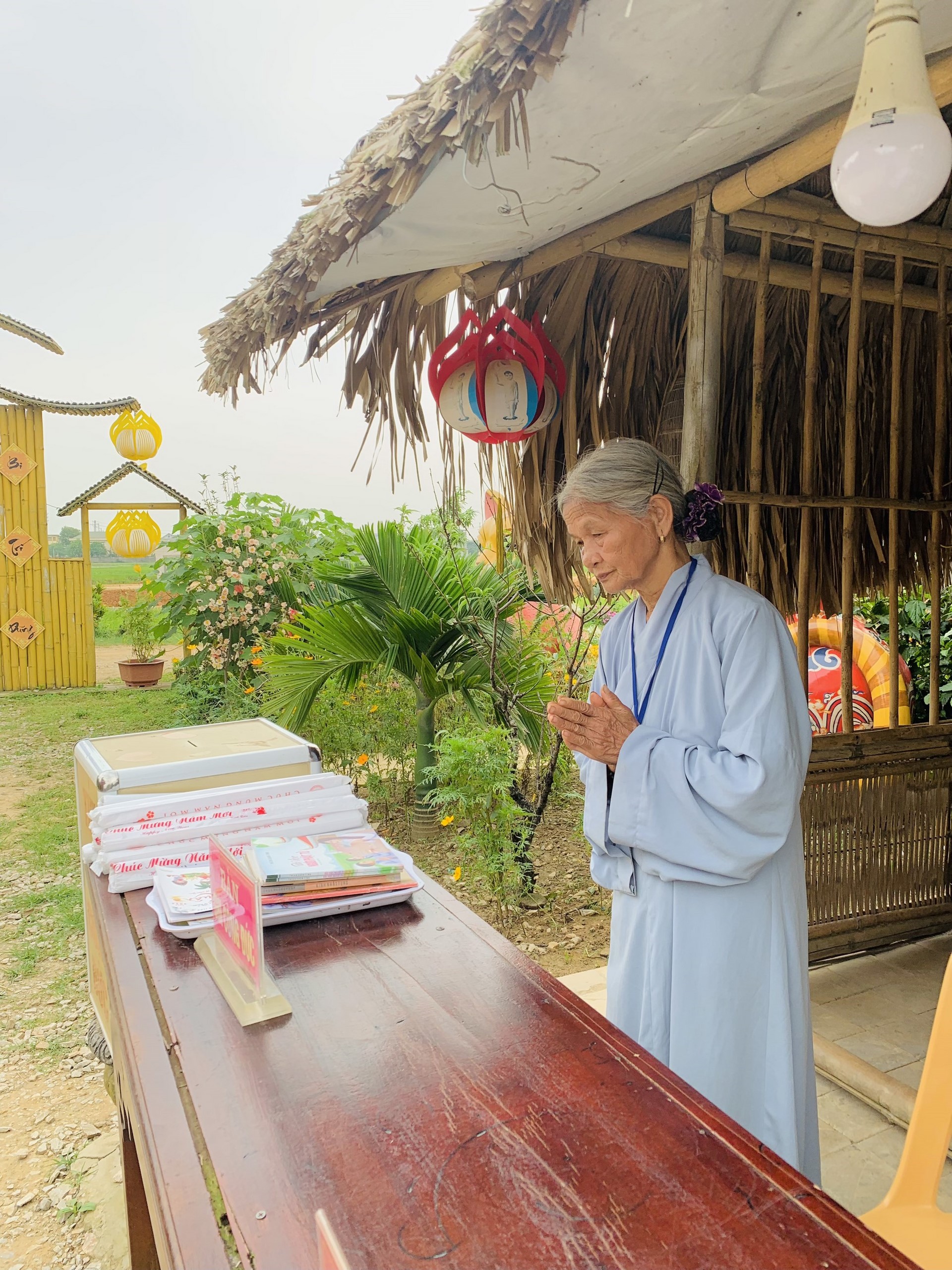 The 22nd Retreat “Learning the Practice as the Buddha Teachings” and a repentance ceremony at Dong Cao Pagoda, Thanh Hoa