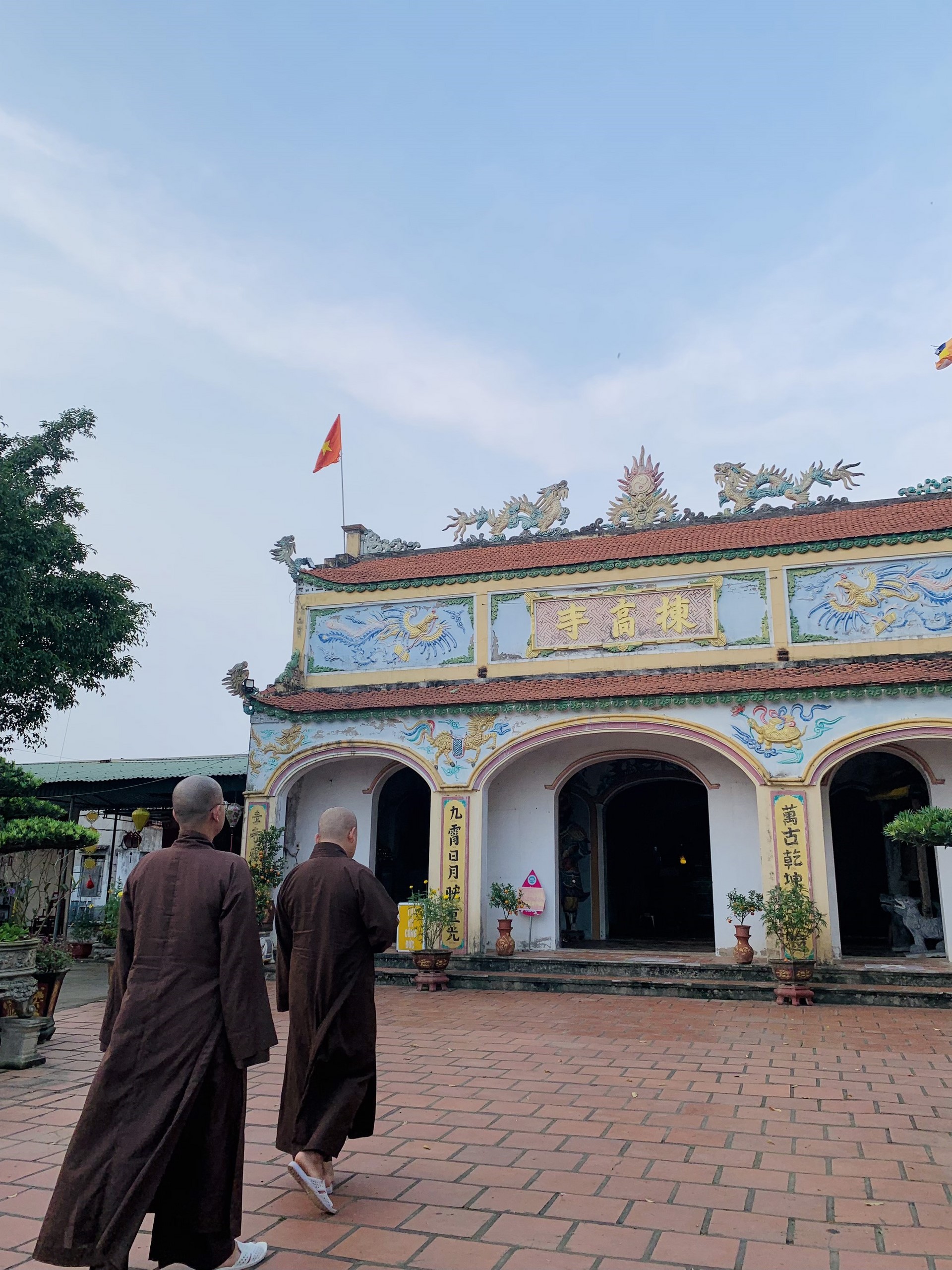 The 22nd Retreat “Learning the Practice as the Buddha Teachings” and a repentance ceremony at Dong Cao Pagoda, Thanh Hoa