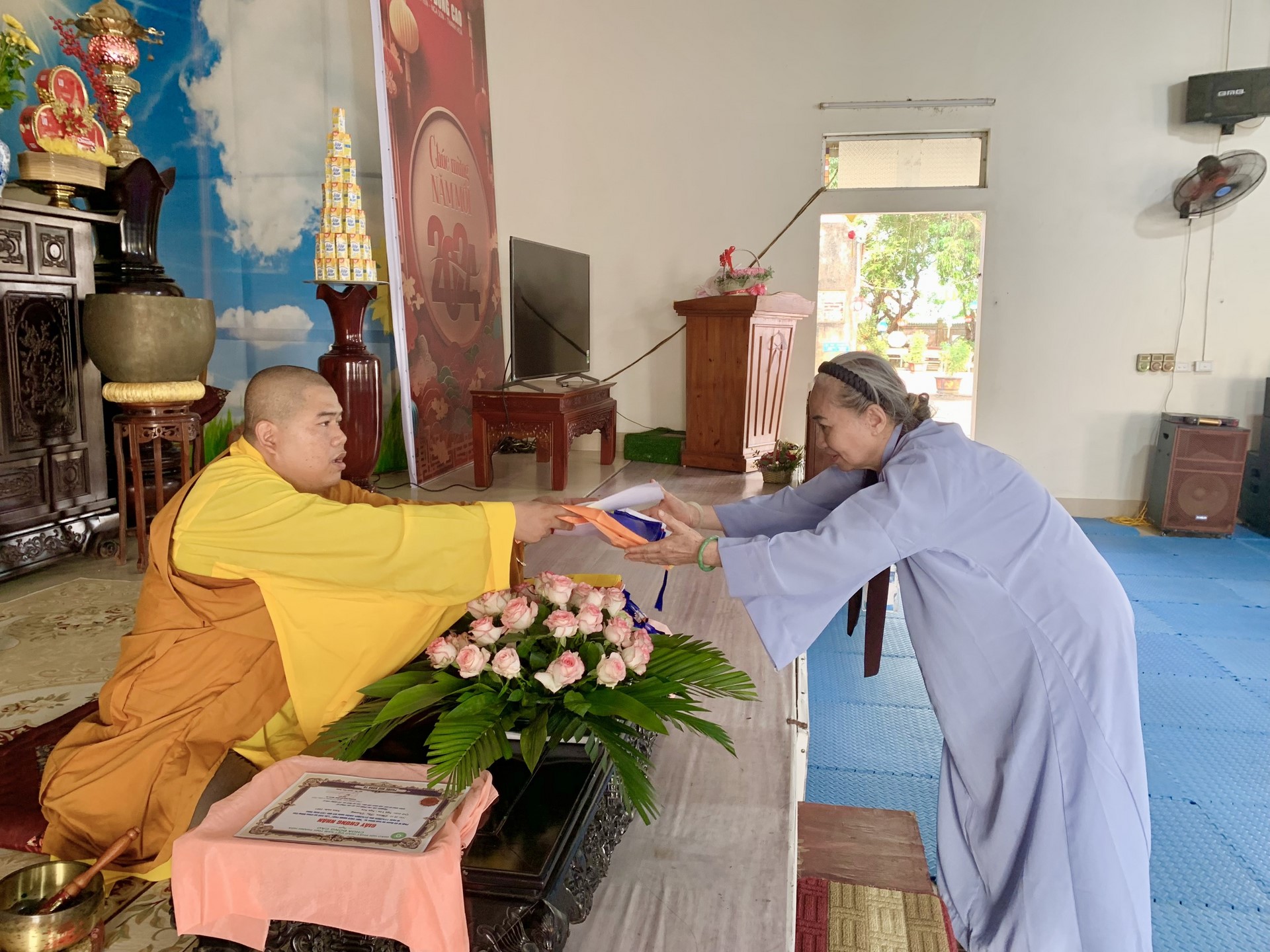 The 22nd Retreat “Learning the Practice as the Buddha Teachings” and a repentance ceremony at Dong Cao Pagoda, Thanh Hoa