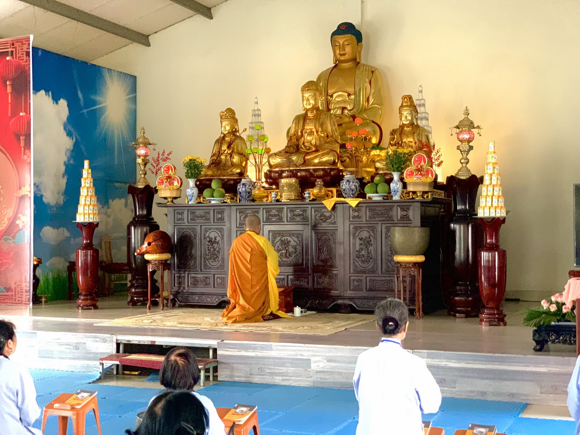 The 22nd Retreat “Learning the Practice as the Buddha Teachings” and a repentance ceremony at Dong Cao Pagoda, Thanh Hoa