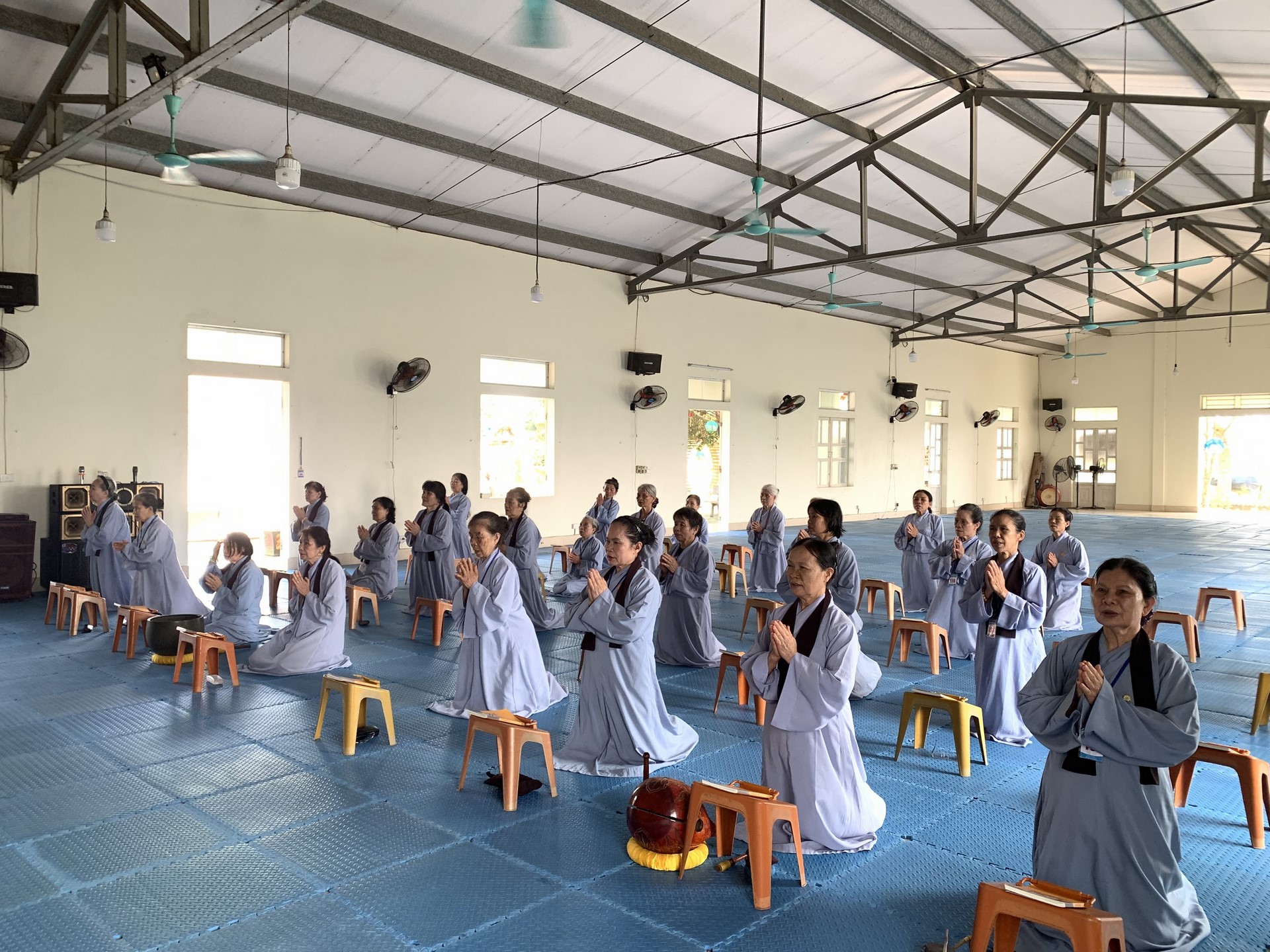 The 22nd Retreat “Learning the Practice as the Buddha Teachings” and a repentance ceremony at Dong Cao Pagoda, Thanh Hoa